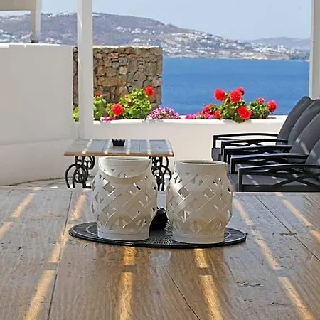 Adikri & Mykonos Town