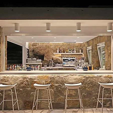 Adikri & Hotel